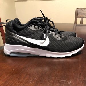 Nike Air Max Motion Low